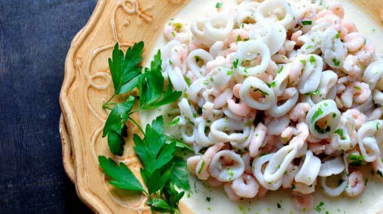 gluten free seafood salad with shrimp