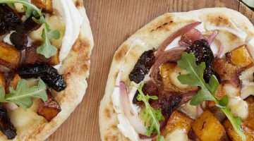 mini pizza with prunes